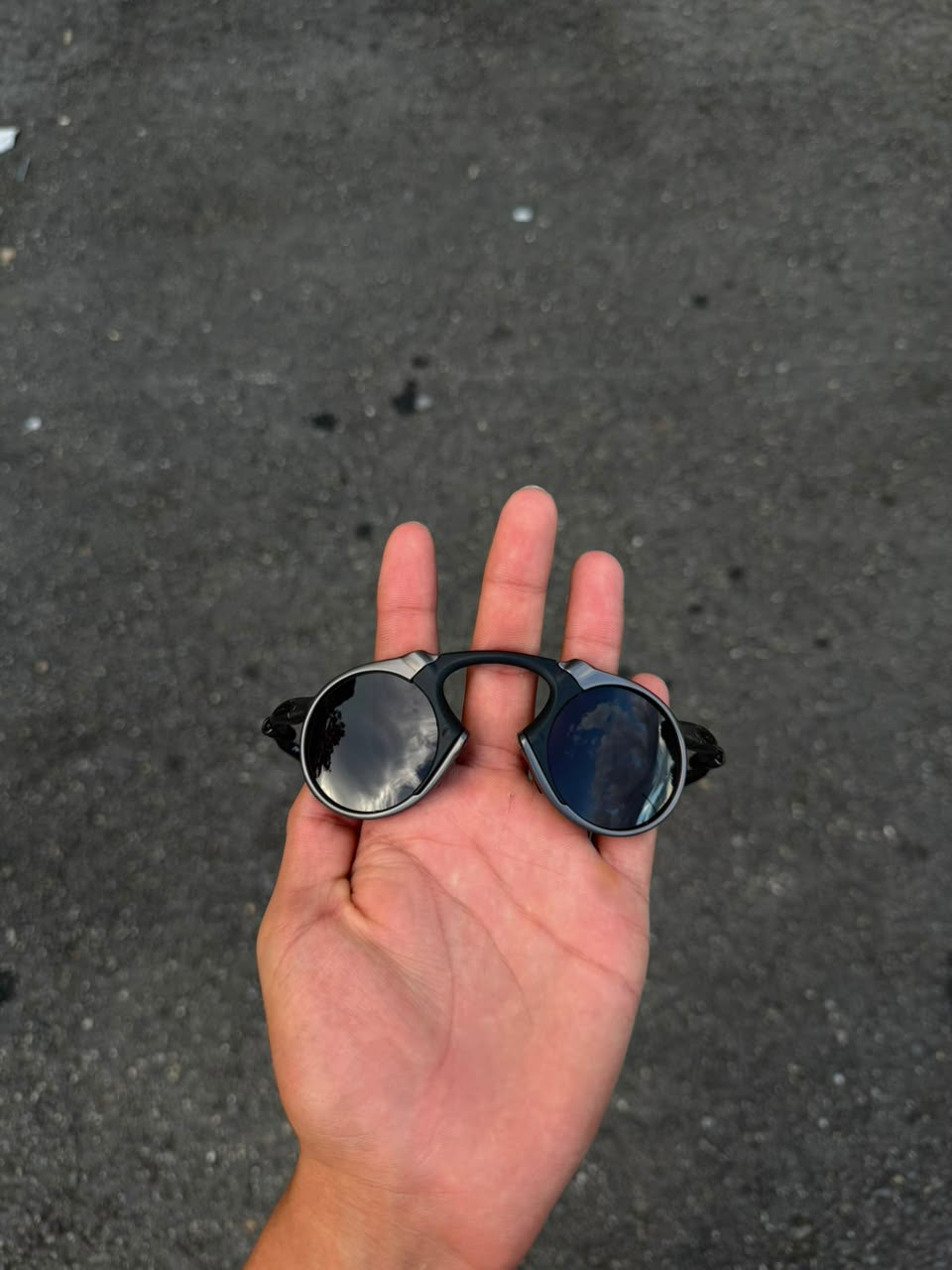 Madman lente negro