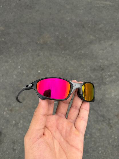 Juliet Tio Carbon Red