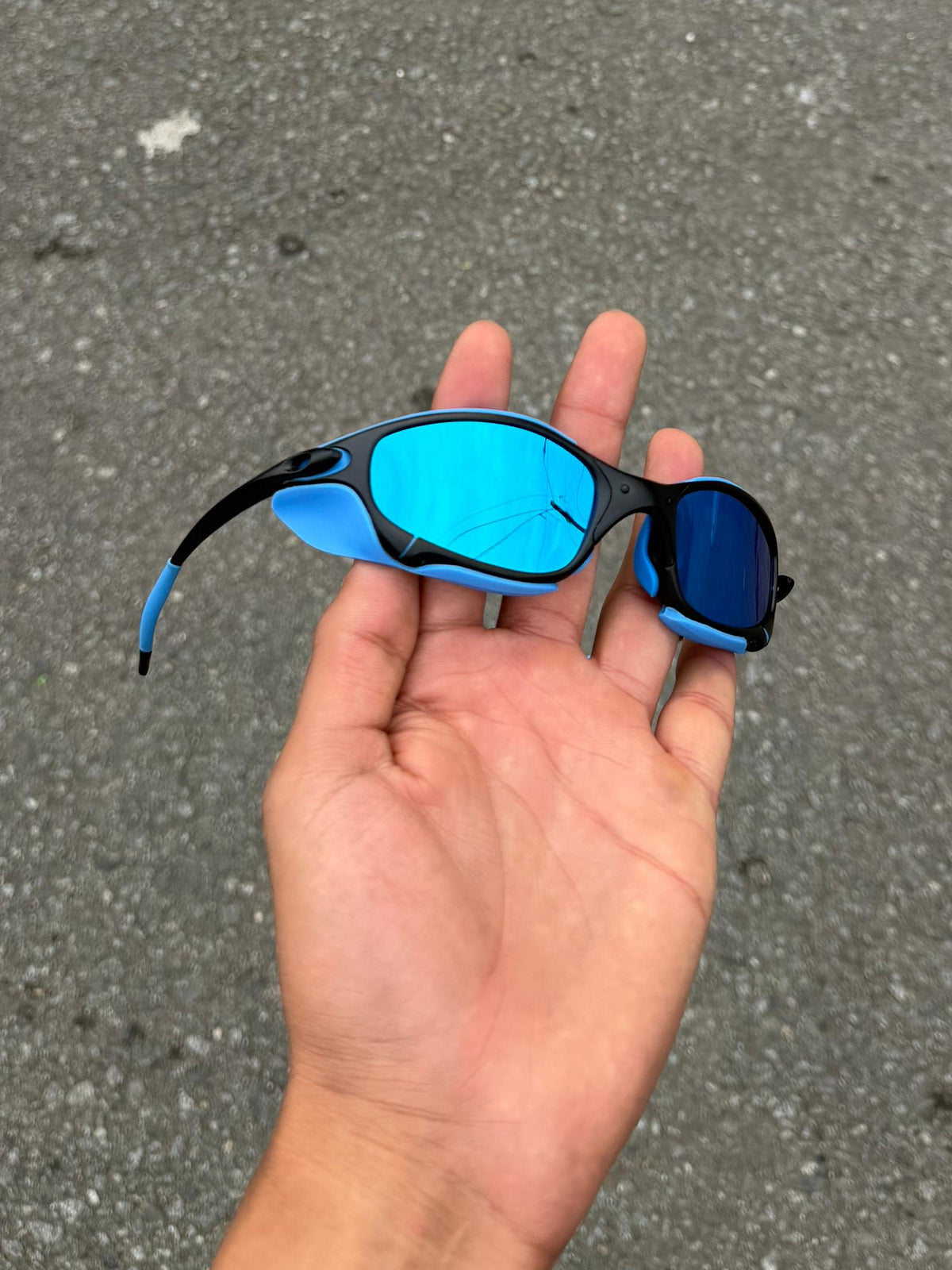 Juliet Carbon Ice + Sideblinders