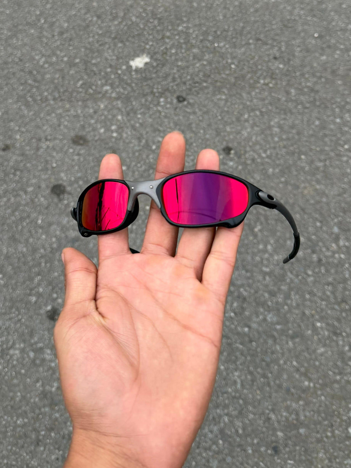 Juliet Tio Carbon Ruby