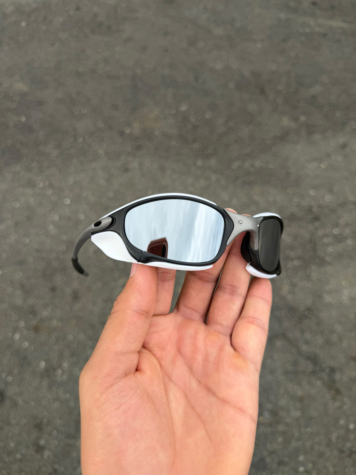 Juliet Tio Carbon + Sideblinders
