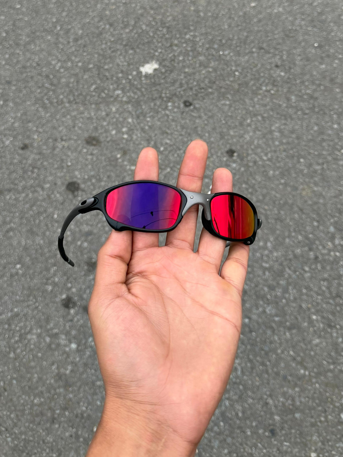 Juliet Tio Carbon Ruby