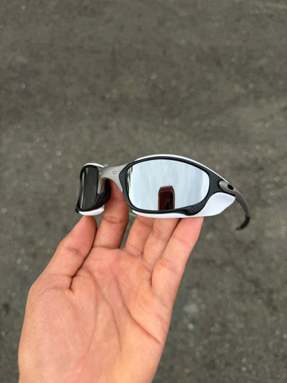 Juliet Tio Carbon + Sideblinders