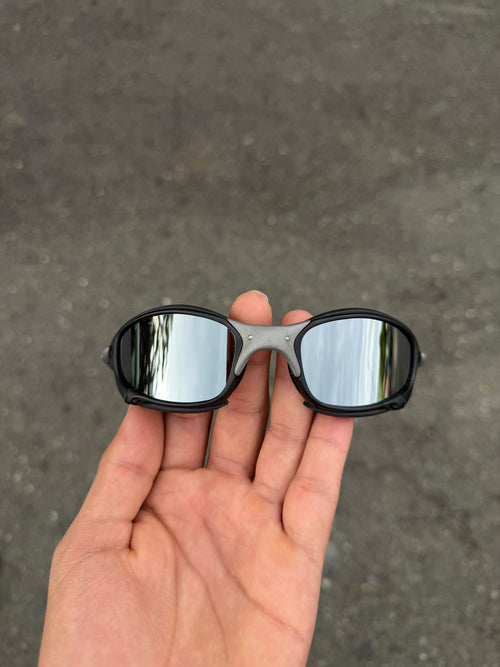 Juliet Tio Carbon + Sideblinders